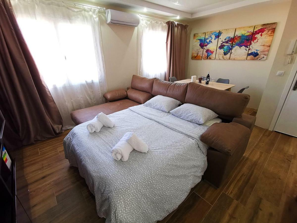 Genuar Apartments Malaga Center. Free Parking Exterior foto